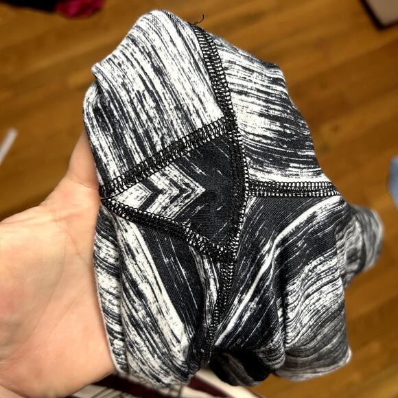 Lululemon High Times Pant Heat Wave White Black Womens Size 6/8 - Picture 4 of 4